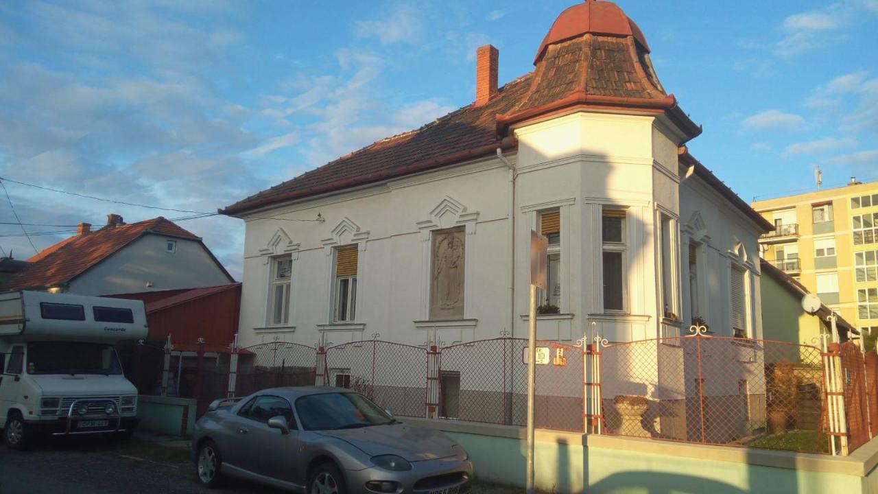 Hostel Maros Gyor Exterior photo